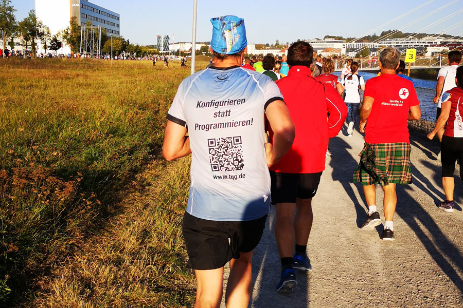 Flugfeld Firmenlauf – Premiere für die neuen Laufshirts