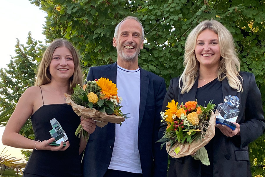 Alicia Mayer, Steffen Schaar und Patricia Artukovic bei Preisverleihung